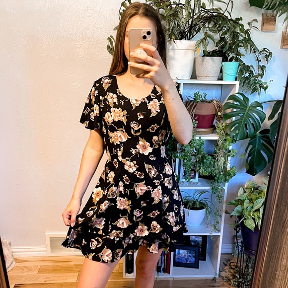 Randi May Vintage Floral Dress Tiered Layered Ruffle Short Sleeve Tie Waist 4 - Picture 3 of 12